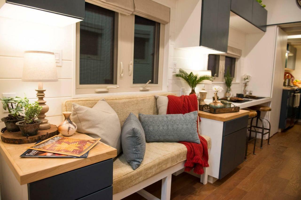Montana Escape Elegant Tiny House In Waco Near Magnolia Villa Buitenkant foto