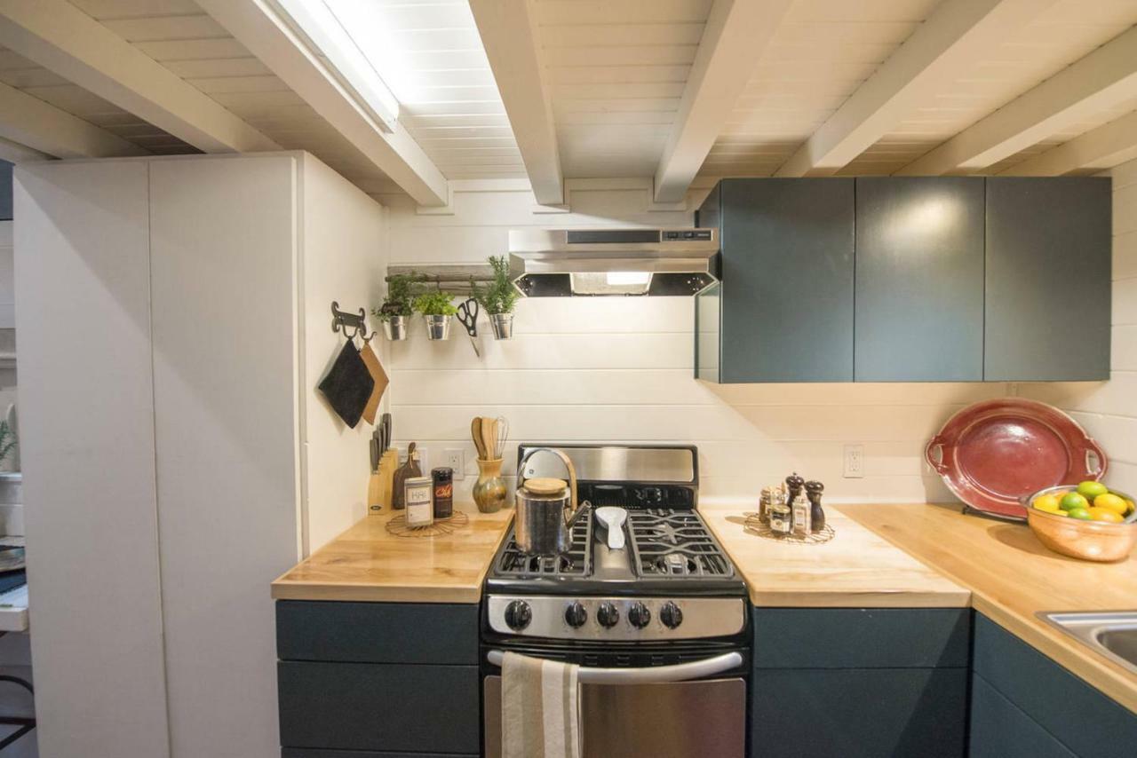 Montana Escape Elegant Tiny House In Waco Near Magnolia Villa Buitenkant foto