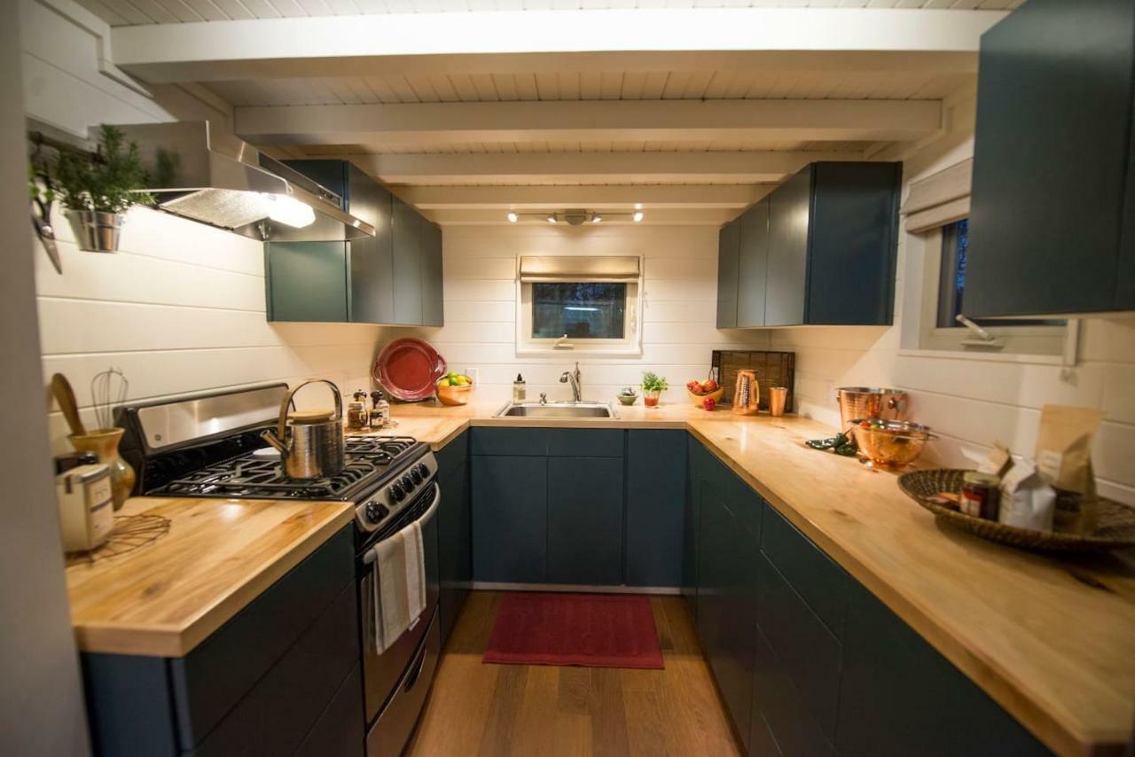 Montana Escape Elegant Tiny House In Waco Near Magnolia Villa Buitenkant foto